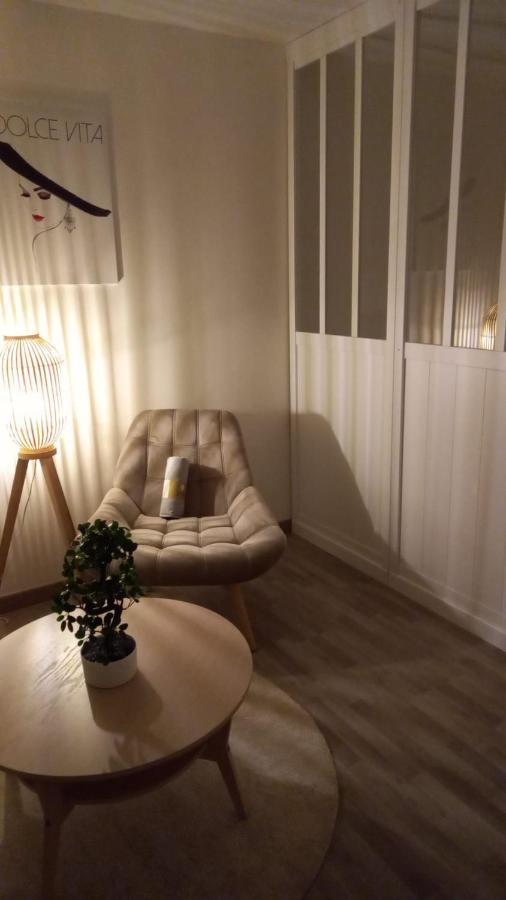 빌쥐이프 Lumineux Studio Avec Balcon / Cosy Flat With Balcony 아파트 외부 사진